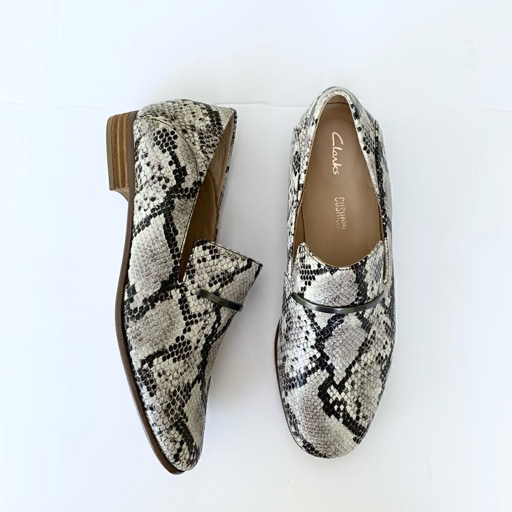 Clarks cushion plus grey snake python Gris oxford woman’s size 7.5 NWT